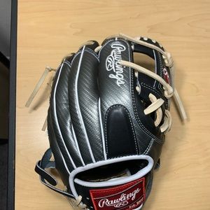 Rawlings baseball glove